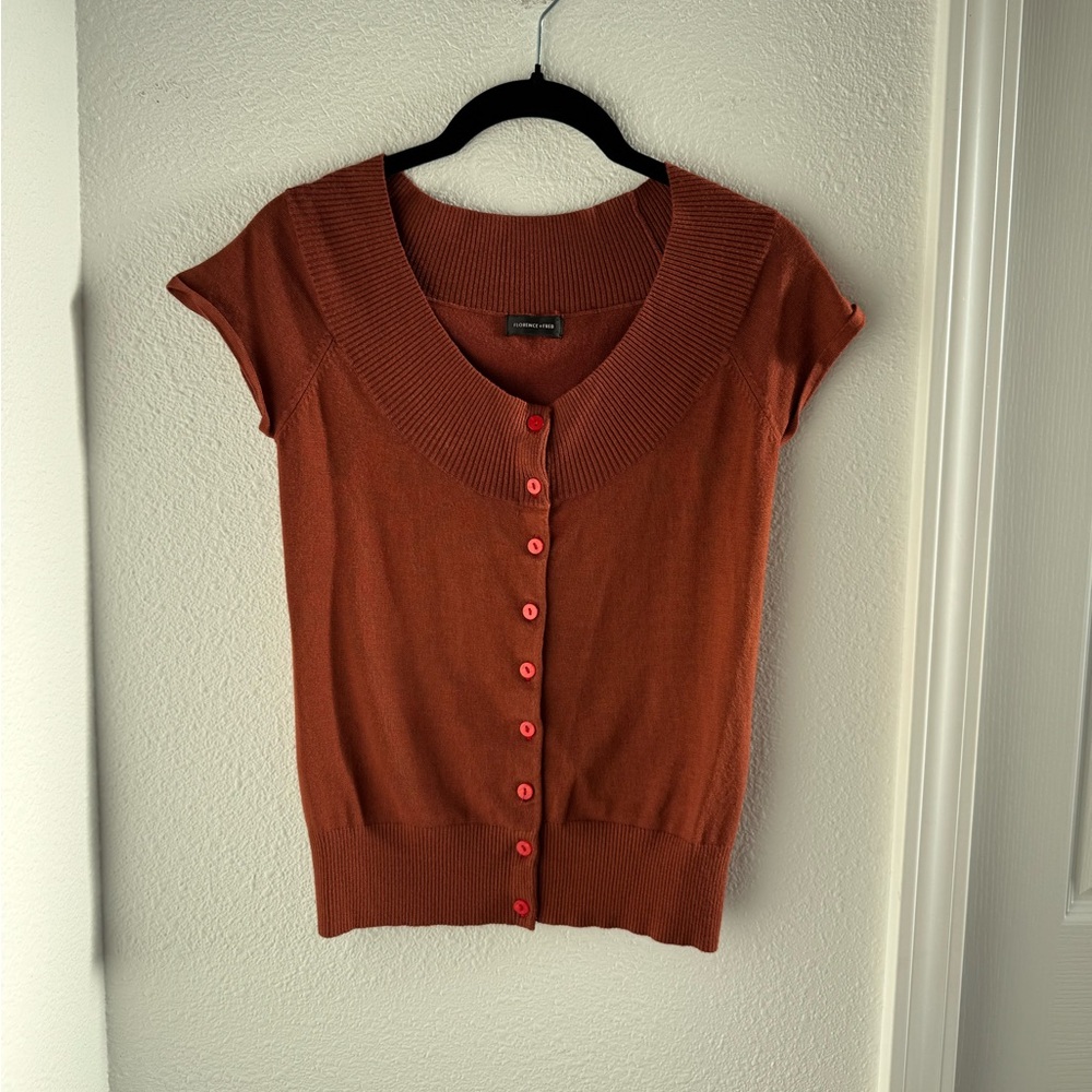 EUC Florence + Fred Short Sleeve Cardigan Sweater
